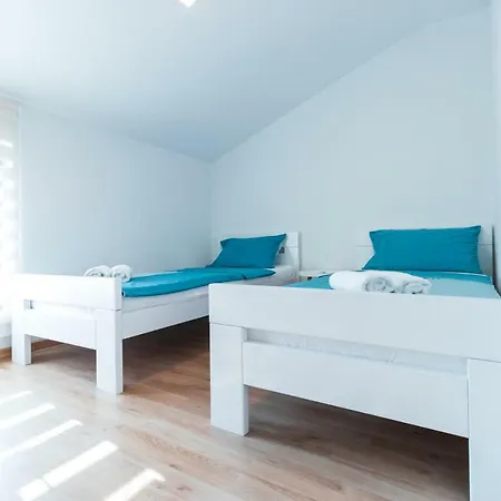 Amavi Apartment *